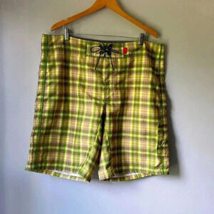The North Face  swing Plaids Shorts Men's Size 40